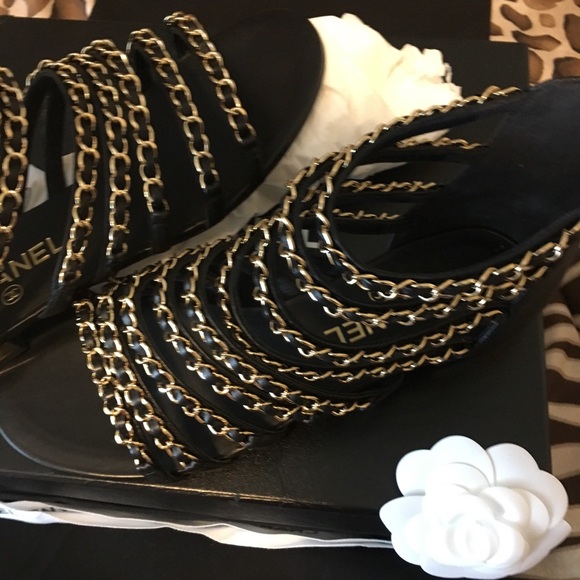 CHANEL luxury women’s gold embroidered shoes 37.5 - Picture 6 of 9